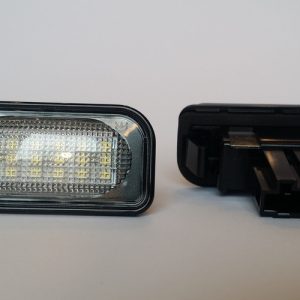 Mercedes Benz W203 sedan limousine fehér SMD LED rendszámtábla világítás
