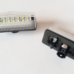 Toyota Prius Lexus CT200H ZWA10 fehér SMD LED rendszámtábla világítás