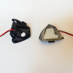 VW Golf 5 LED-es visszapillantó tükör alatti kilépőfény világítás (több típushoz jó)